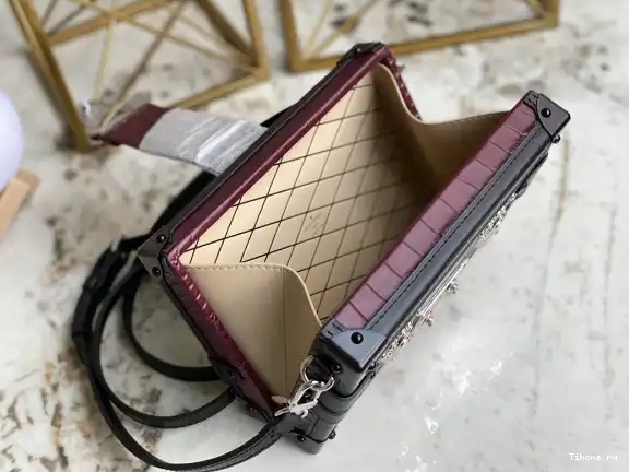 Affordable VUITTON MALLE PETITE LOUIS 0527